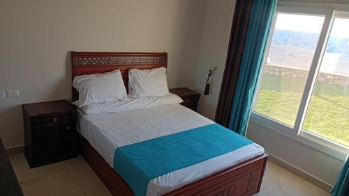 Marsa Matruh Ski Chalet | شاليه Do1 ثلاث غرف مكيف بالكامل 2حمام للايجار بمطروح قرية لونج ايلند كورنيش روميل "family"