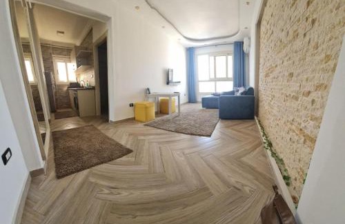 Al-Jumruk Apartment | شقة فاخرة مكيفة تري البحر مباشرة