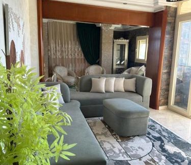 Al-'Atarin Apartment | شقة فندقية بمكان راقى