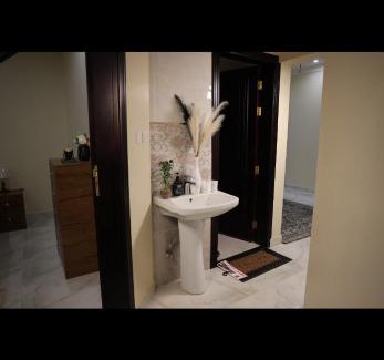 Buraydah Apartment | شقة مؤثثة بالكامل مع غرفتين نوم