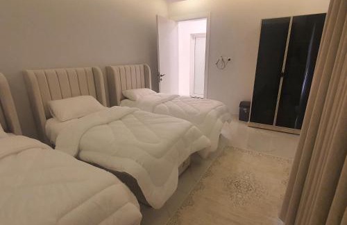 Az Zuhur Apartment | شقة مفروشة