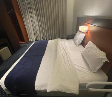 Gurayat Hotel | شقق حيات الفرسان للشقق الفندقية