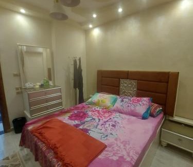 Ash-Sharabiyah Apartment | شقه في جاردينيا الماظه تحتوى على ٣غرف مكيفه وريسبشن وحمام ومطبخ وريسبشن وبلكونه بجوار سنتر الماظه وسنتر سيتي ستارز الدور الثالث ولها موقع متميز وبلكونه تطل علي مول الكمبوند