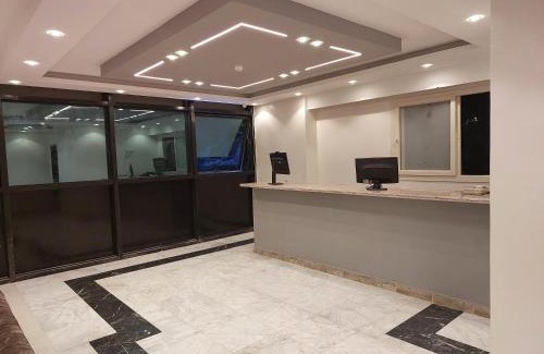 Al Duqqi Hotel | فندق كايرو زد-cairo zed hotel