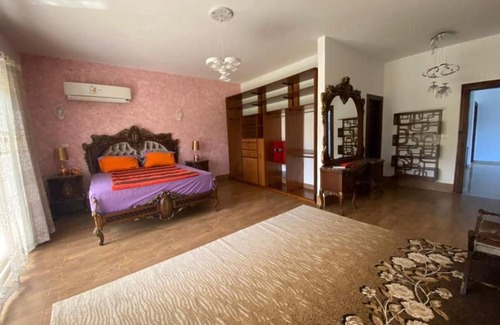 Mobarak City Villa | فيلا بحمام سباحة