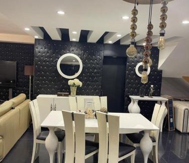 Pyramids Gardens Apartment | فيلا دوبلكس بمدخل خاص