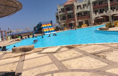 Ras Sudar Villa | لاسرينا سى فيو عائلات فقط