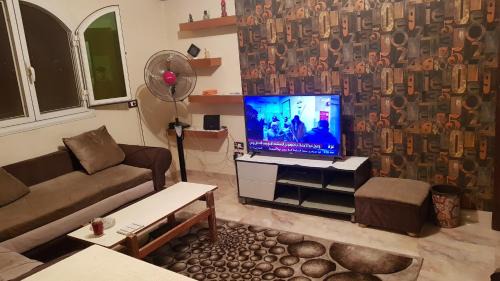 Helwan Apartment | موقع متميز