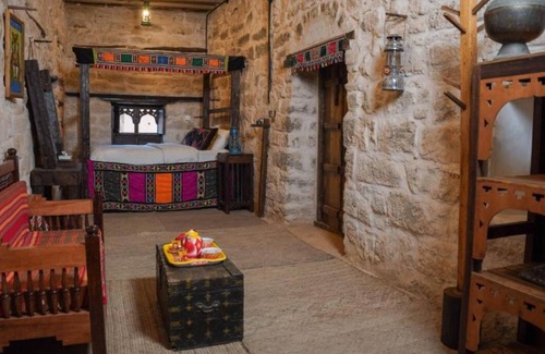 Taqah Hotel | نزل كوفان التراثي Koofan Heritage Lodge deluxe queen room