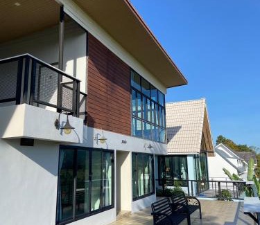 Nong Chaeng Resort | ฌานติรีสอร์ท เขาค้อ