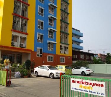 Rangsit Hotel | ฐิติกร แกรนด์วิว