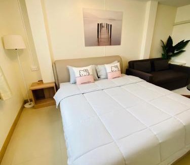 Koh Lan House | บ้านพักการ์ฟิลด์ซีวิว&พูล เกาะล้าน