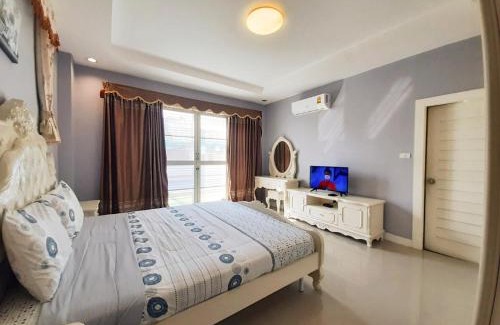 Hua Hin Villa | บ้านพักหัวหิน 15-25 คน พร้อมสระว่ายน้ำส่วนตัว