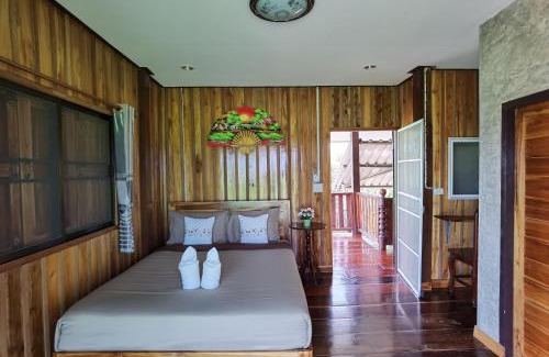 Pua Bed & Breakfast | บ้านมาดีโฮมสเตย์