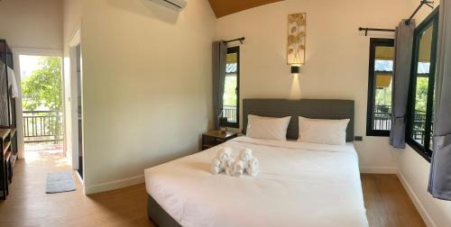 Thung Song Apartment | บ้านสวนเรินย่า(เรินย่าคาเฟ่)