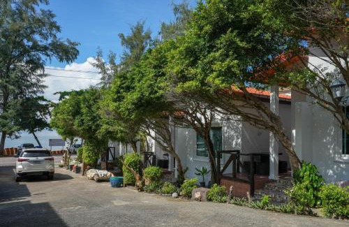 Sanamchai House | บ้านอัคคนี-Baan AUCKANEE