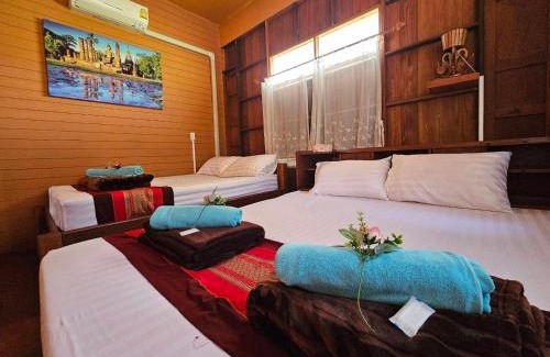 Mueang Kao House | บ้านเรือนไทยมะลิเมืองเก่า