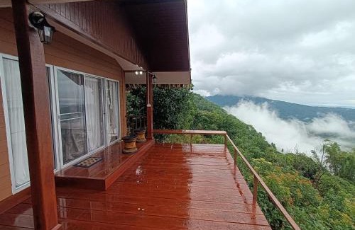 Mae Rim House | ระเบียงม้ง