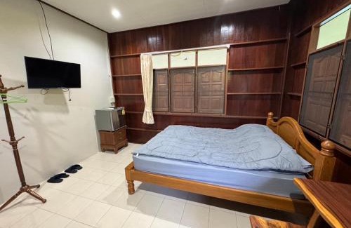 Ayutthaya House | สวนภาวัฒน์ - Pawat Waterfront & Resort