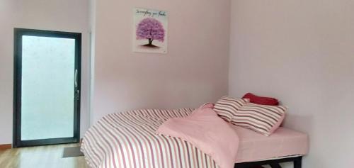 Mae Fa Luang House | หลับสบายที่ดอยตุง Zuh meh ja Home lodge