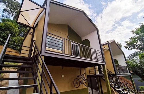 Nakhon Si Thammarat Bed & Breakfast | เลคแค้มป์ รีสอร์ท