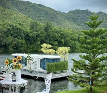 Tha Kradan Resort | แพในฝัน รีสอร์ท