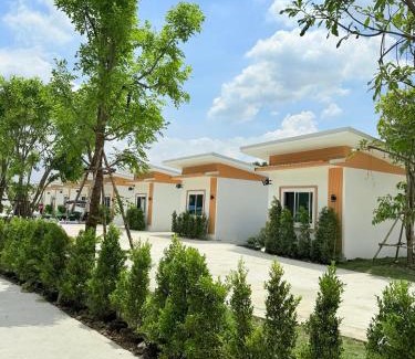 Ban Mai Hotel | โรงแรม พรีโม รีสอร์ท