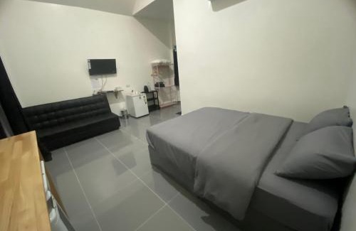 Phrom Buri Apartment | โฮมสเตย์ สุขสำราญ รีสอร์ท
