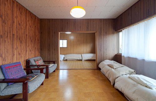 Maibara House | ゲストハウス メグルヤ 中山道柏原宿