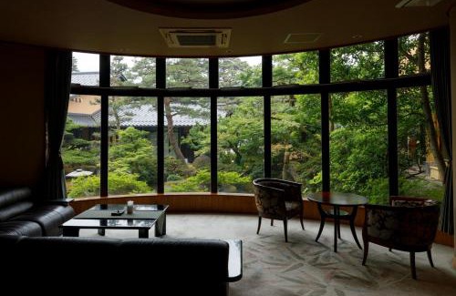 Tonami Hotel | 人肌の宿 川金
