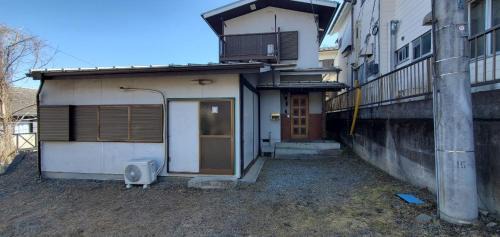 Tsuru Apartment | 便利なまちなか暮らしができる らくやまハウス