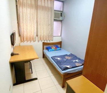 East District Apartment | 南朋友 不收現金 Cash not accepted未收到匯款以前房間一概不保留 詳情請參閱圖片加line聯繫 謝謝