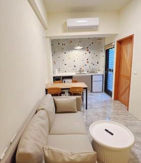 Taitung City Centre Apartment | 古栗House-2至6人包層公寓民宿