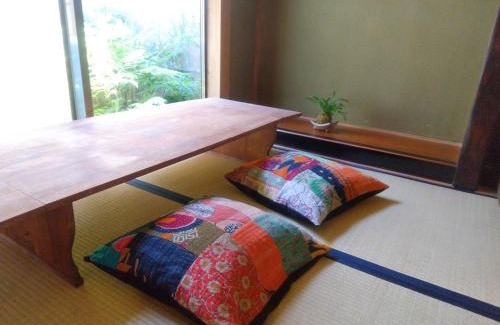 Kabeshima House | 呼子の港路地の古民家一棟貸切宿梵soyogi