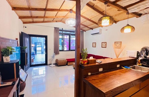 Shanjiao House | 墾丁峇里散散步10至18人包棟五間房 烤肉Ktv麻將 加Line 前面需加小老鼠203hnuqk