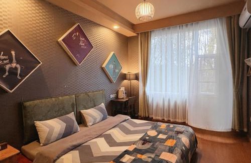 Dali Ancient Town House | 大理古城梵猫轻客栈