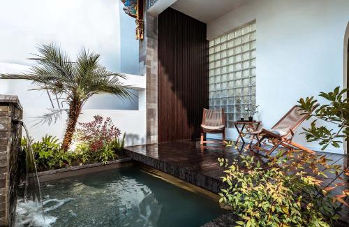 Dali Ancient Town Hotel | 山也云也大理古城南门店