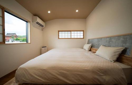 Fushimi House | 御屋 荷