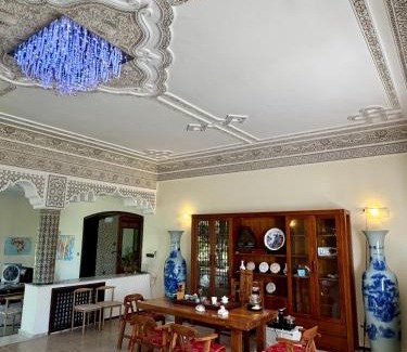 Oulad Khallouf House | 拉巴特华人别野酒店