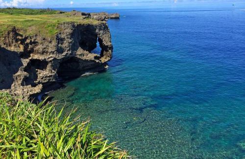 Nakama House | 新築 最大12名 BBQ サウナ完備 駐車3台OK 恩納村の貸別荘 リゾートヴィラEast