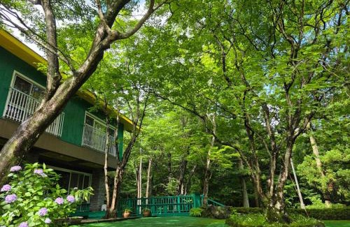 Shinkashio Onsen Apartment | 最大23名宿泊 源泉温泉 ホームシアター 客室8部屋 那須グリーン温泉