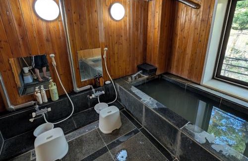Shinkashio Onsen Apartment | 最大23名宿泊 源泉温泉 ホームシアター 客室8部屋 那須グリーン温泉