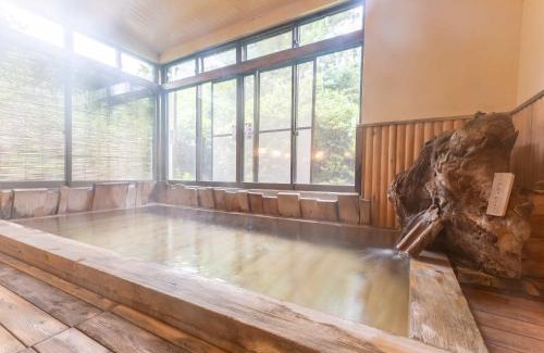 Azumino Hotel | 檜湯の宿 松伯