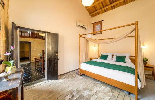 Yangshuo Hotel | 瑞华庭院 RUI HUA Courtyard