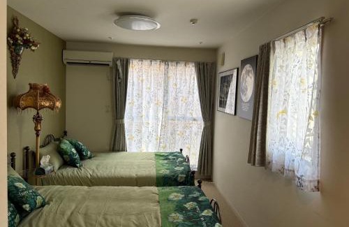 Kameari Apartment | 直前割引 渋谷 40分 大手町 23分 ディズニー Disney 羽田空港 リムジンバス 東部地域病院まで徒歩1分 shibuya 山手線