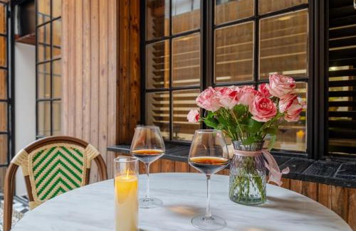 Xuhui Apartment | 繁花南音