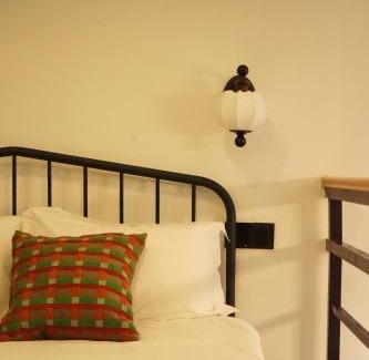 Xuhui Apartment | 繁花南音