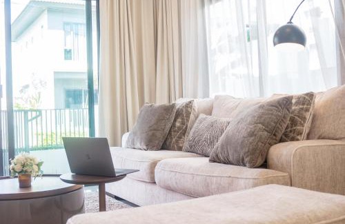 Bang Lamung Villa | 芭提雅全新三卧独栋别墅-带公共泳池健身房