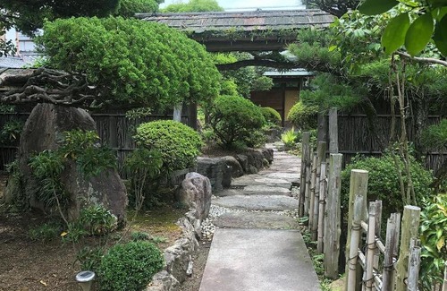 Kanonji House | 茶室 吉野屋