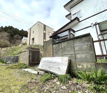 Hakodate House | 谷地頭温泉近く！ピアノのある一軒家（English OK）